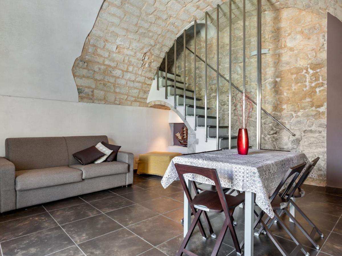 Vintage Holiday Home In Ragusa Ibla With Balcony Экстерьер фото