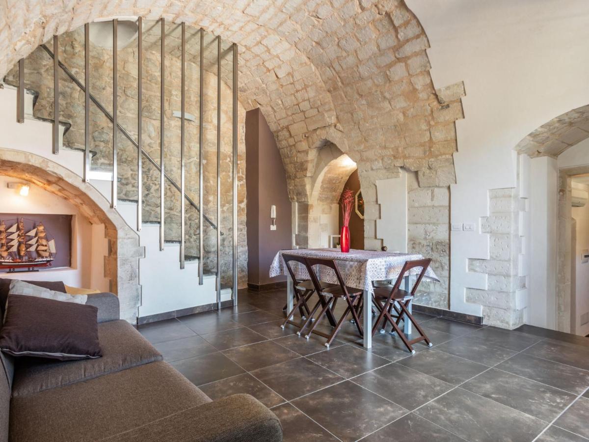 Vintage Holiday Home In Ragusa Ibla With Balcony Экстерьер фото